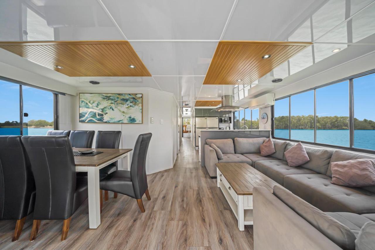 Coomera Houseboats 4* Gold Coast