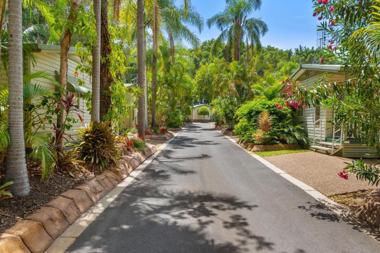 Ashmore Palms Village Resort 4*