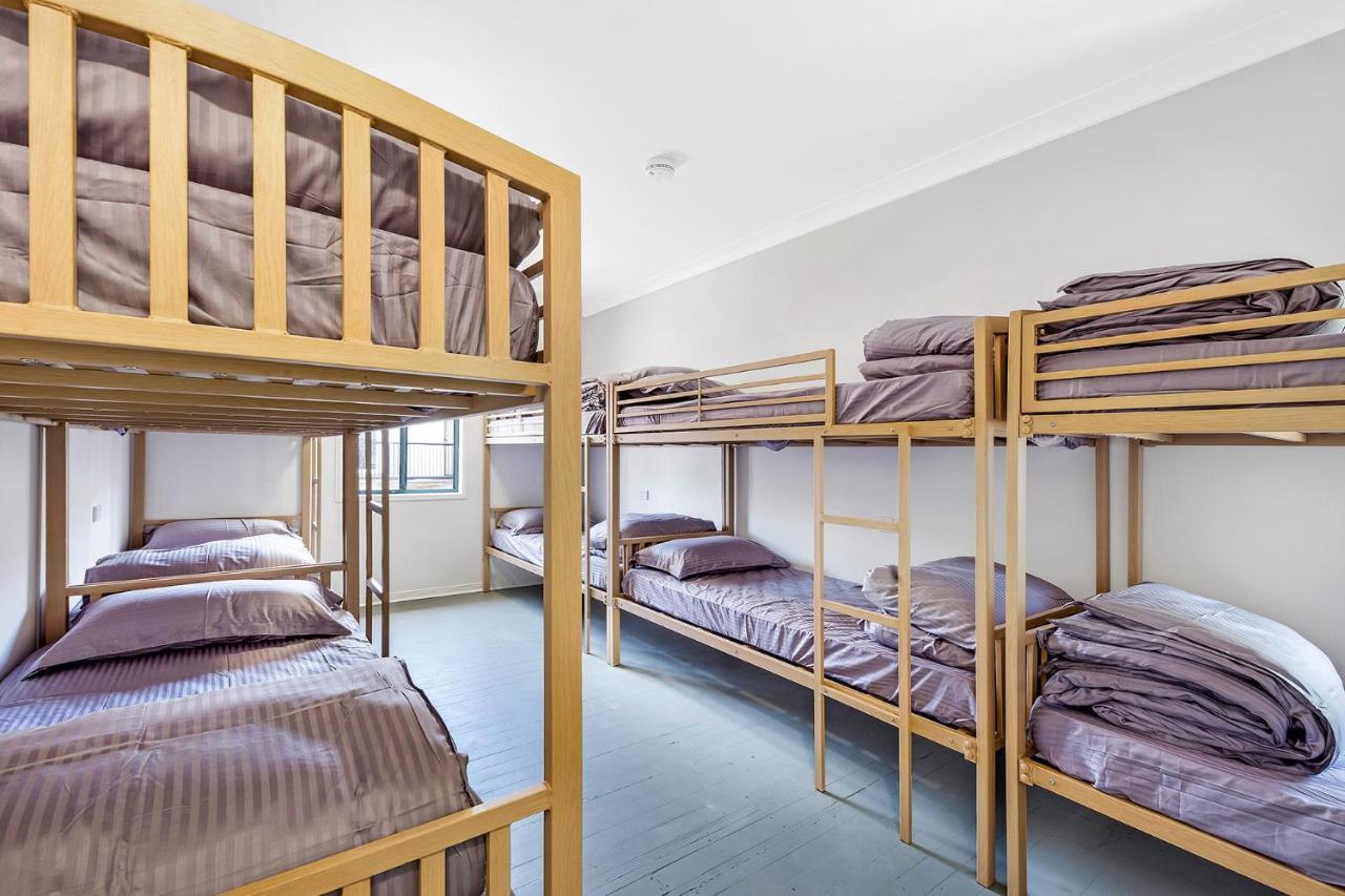 Hostel Surf Boutique Backpackers - Free Breakfast *