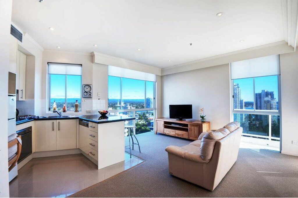 Pacific Views Aparthotel