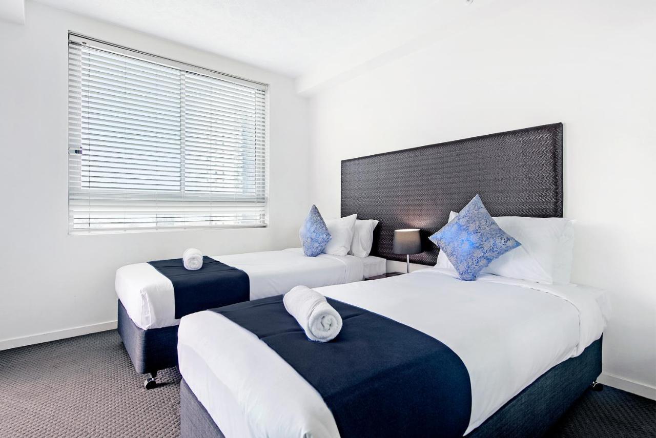 Wings Resort, And 2 Story Penthouses - We Accommodate Gold Coast