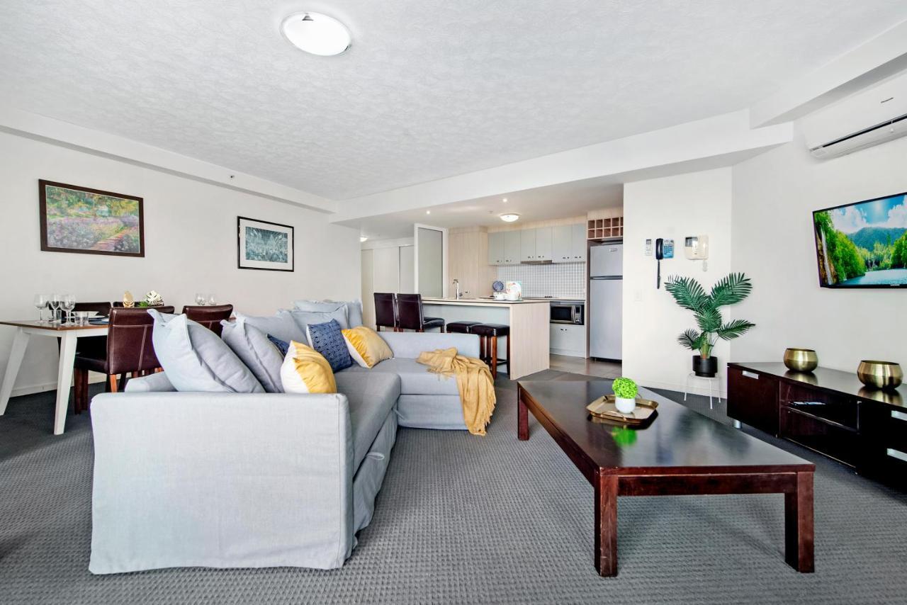 Wings Resort, And 2 Story Penthouses - We Accommodate * Gold Coast