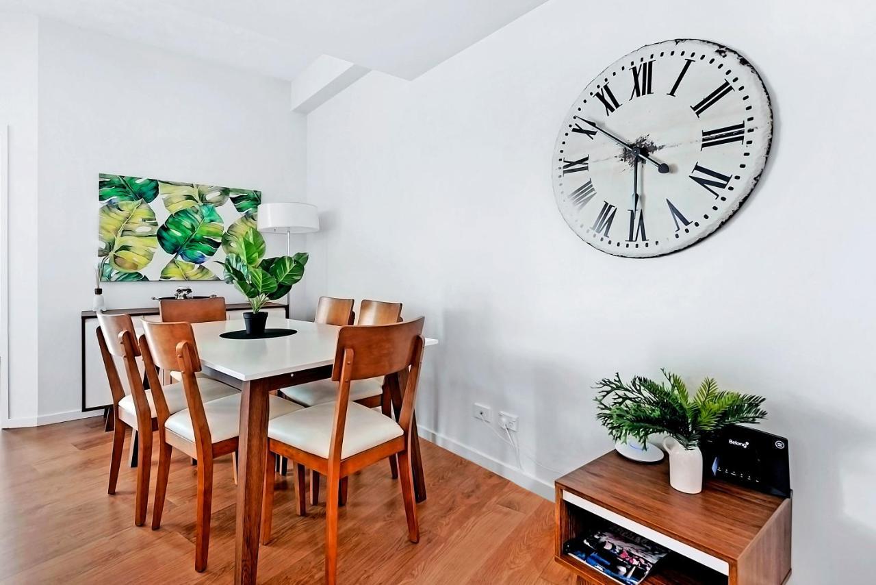Apartment Wings Resort, And 2 Story Penthouses - We Accommodate Gold Coast