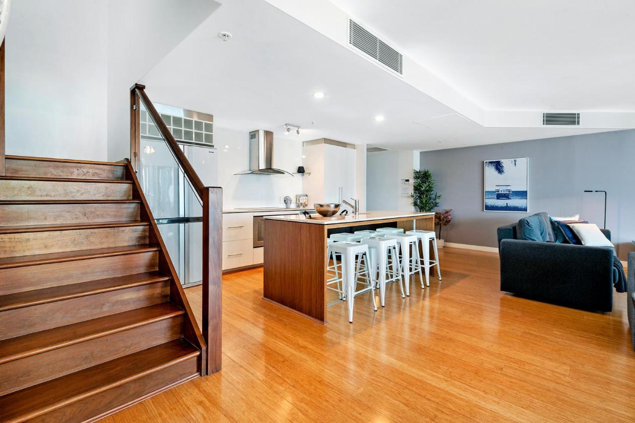 Apartment Wings Resort, And 2 Story Penthouses - We Accommodate Gold Coast