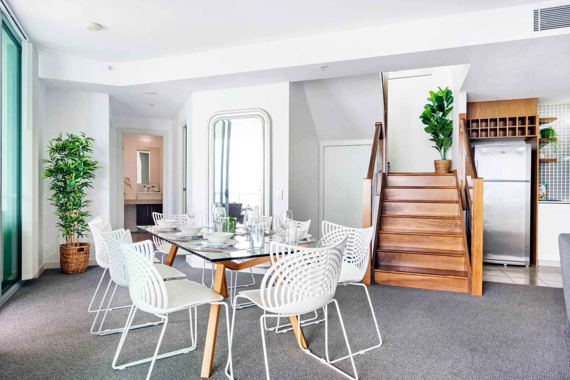 Wings Resort, And 2 Story Penthouses - We Accommodate