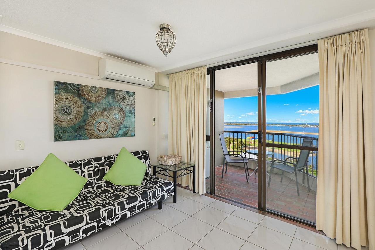 Palmerston Tower On Southport Broadwater Resort 3*