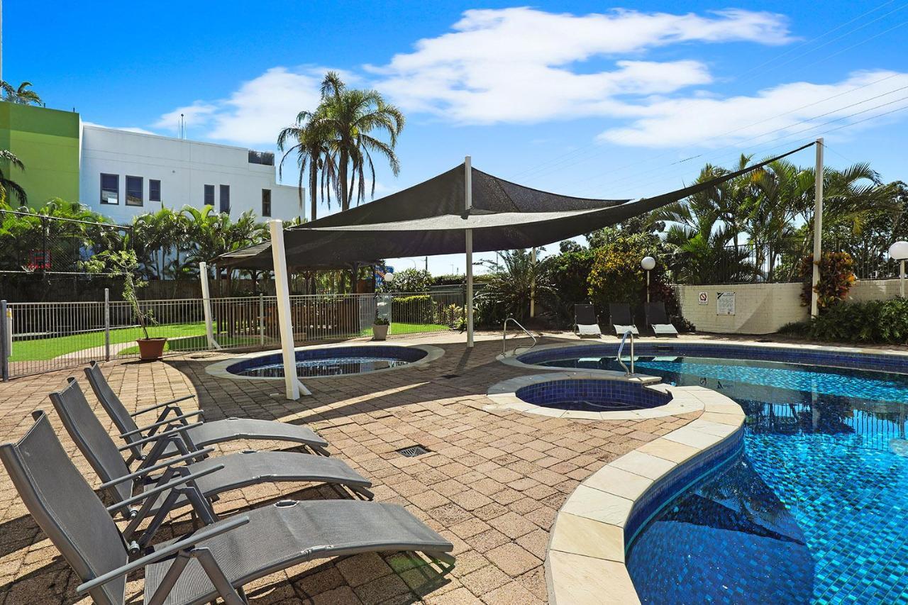 Resort Palmerston Tower On Southport Broadwater 3*