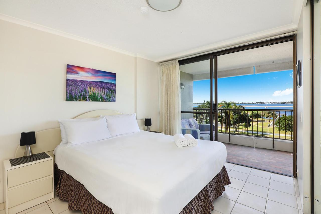Palmerston Tower On Southport Broadwater Resort Gold Coast