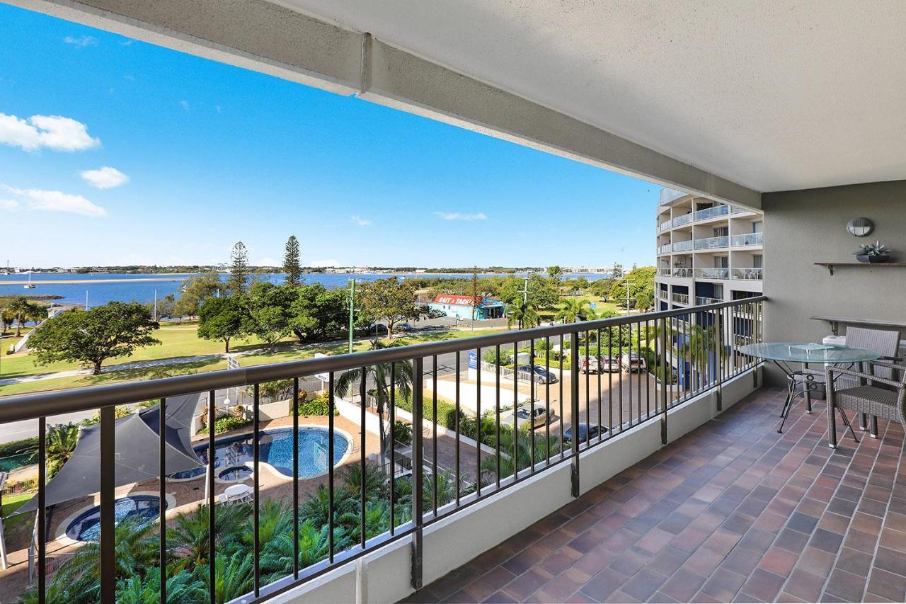 Resort Palmerston Tower On Southport Broadwater