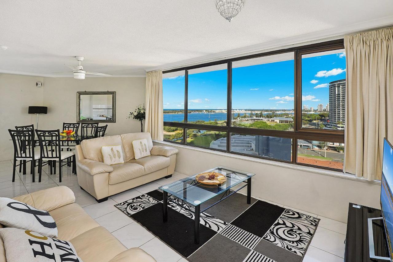 Resort Palmerston Tower On Southport Broadwater