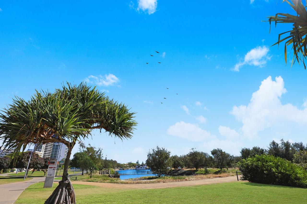 Palmerston Tower On Southport Broadwater Resort