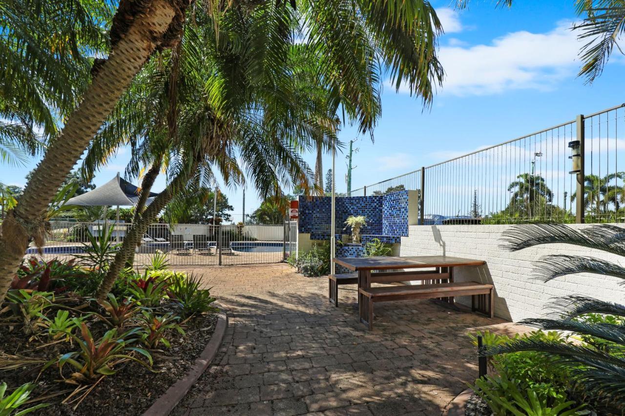 Palmerston Tower On Southport Broadwater Gold Coast