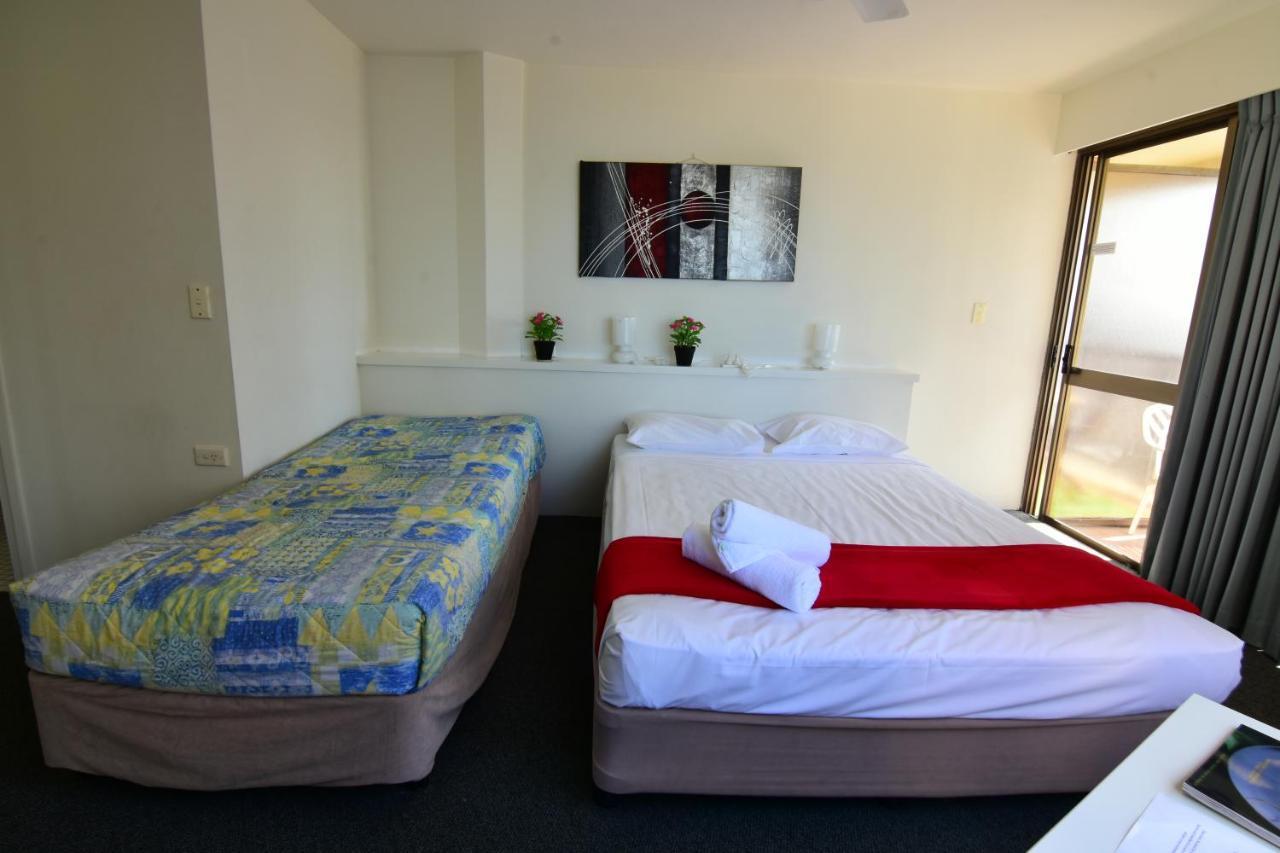 Apartment Surfers Haven