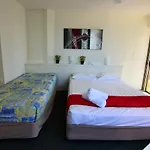 Aloha Surfers Paradise!