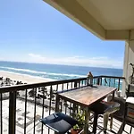 Aloha Surfers Paradise!