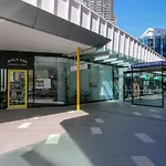 Spacious 3 Bedroom Apartment On The 39Th Floor With Pool