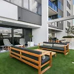Luxurious 2 Bedroom Brand New Apartment With Amazing Hinterland Views