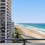 The Penthouses Absolute Beachfront Apartment - Gchm