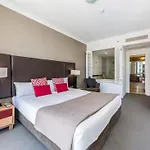 Legends Hotel Penthouse Lvl Spa Suite In Surfers Paradise