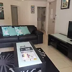 Cha Private Apts Markham Court