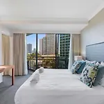 Crown Tower Spacious 1 Bedroom Apartment