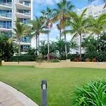 Towers Of Chevron Renaissance Resort Apartment