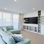 Boardwalk Burleigh Luxury Three Bedroom Apartment