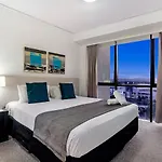 Spacious And Modern 3 Bed Apartment In Central Broadbeach At Sierra Grand