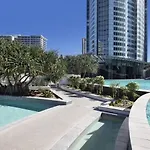 Luxury 3 Bedroom Apartment With Ocean Views - Coast Hm