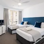 Allunga Stunning Beach Side Apartment