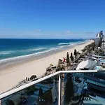 Grosvenor Beachfront Apartments Surfers Paradise