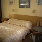White Lanterns Motel