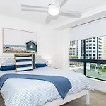 Broadbeach Victoria Square