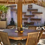 Villa Baci Nobby Beach