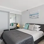 Oceanfront Studio With Pools, Gym & Tennis Court
