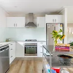 Currumbin Creek Cottage