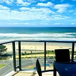 Luxury 180° Views Front Ocean Facing 2Br Apartment