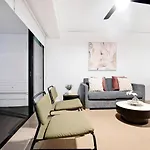 Sierra Grand Broadbeach 1 Bedroom Apartments - Qstay
