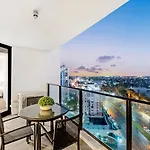 Sierra Grand Broadbeach 1 Bedroom Apartments - Qstay