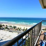 Aloha In Surfers