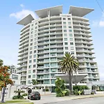 Executive Penthouse With Rooftop Spa - Amazing! - Wings Resort Surfers Paradise