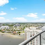 Chevron Renaissance - 2 Bedroom 2 Bathroom In The Centre Of Surfers Paradise!!