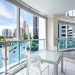 Chevron Renaissance - 2 Bedroom 2 Bathroom In The Centre Of Surfers Paradise!!