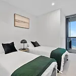 Luxury Oceanview 2-Bed Apartment On 50Th Level