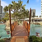 Crown Towers Luxury 3 Bedroom Apartment - Coasthm