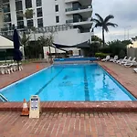 Oceanfront Unique Sleeps 14 Hear Waves And Enjoy Lorikeets On Balcony