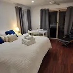 Adorable Studio In A Peaceful Area Of Gold Coast
