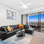 Sierra Grand Broadbeach 2 Bedroom Apartments - Qstay
