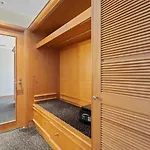 Oaks Hotel, Ocean Views - Apartment Or Hotel Room