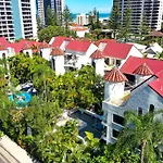 Coco Bella Retreat In Central Surfers - Sleeps 6-8